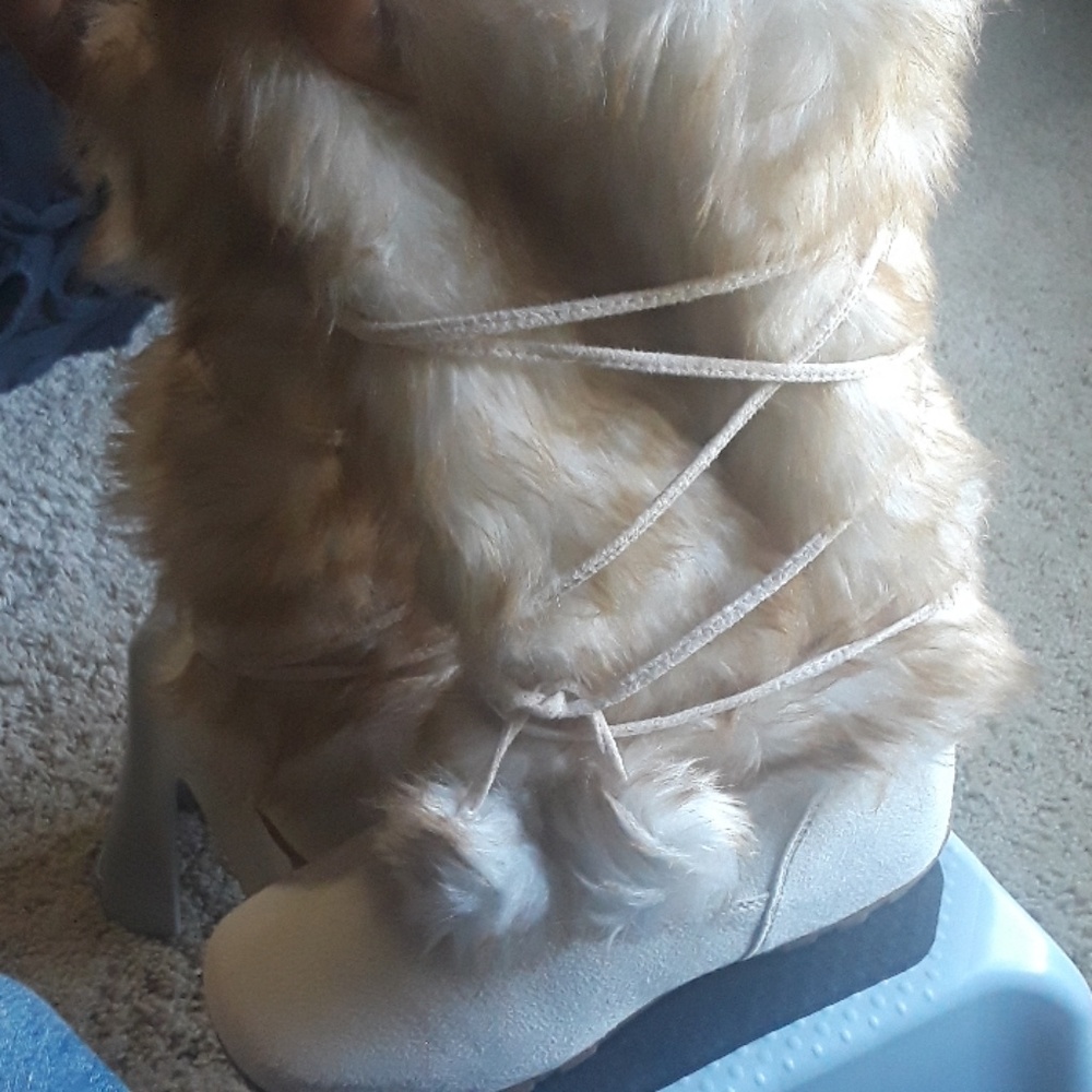 Boots - Picture 2 of 2